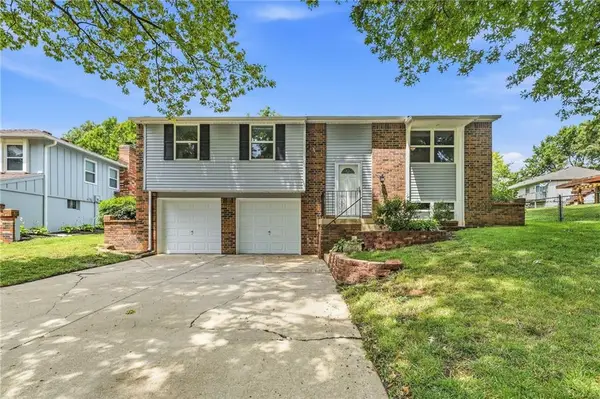 12820 S Sycamore Street, Olathe, KS 66062