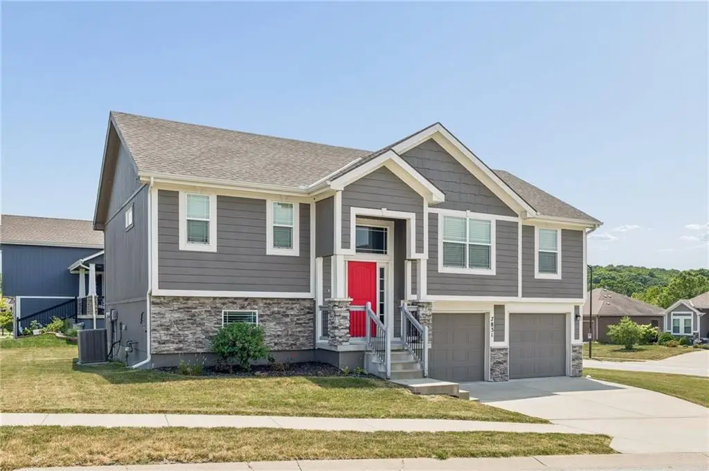 7831 N Walrond Avenue, Kansas City, MO 64119 - #1