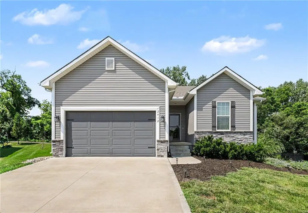 2412 NW Peekaboo Court, Blue Springs, MO 64015 - #1