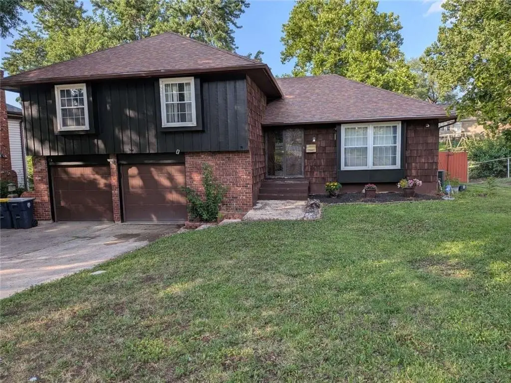 10709 Beacon Avenue, Kansas City, MO 64124 - #1