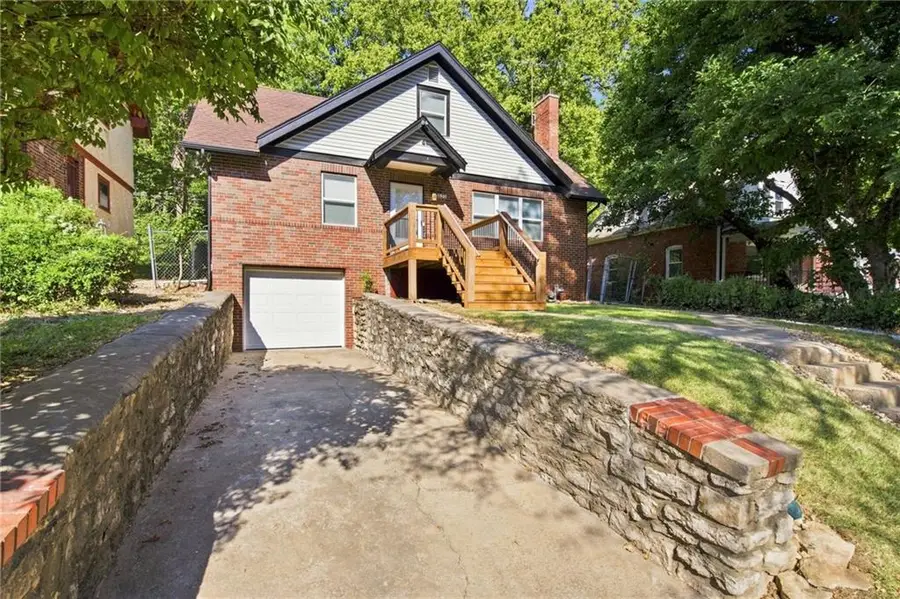 5030 Paseo Boulevard, Kansas City, MO 64110 - #2