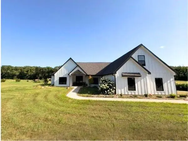 1102 E 1033 Road, Lawrence, KS 66047 - #3