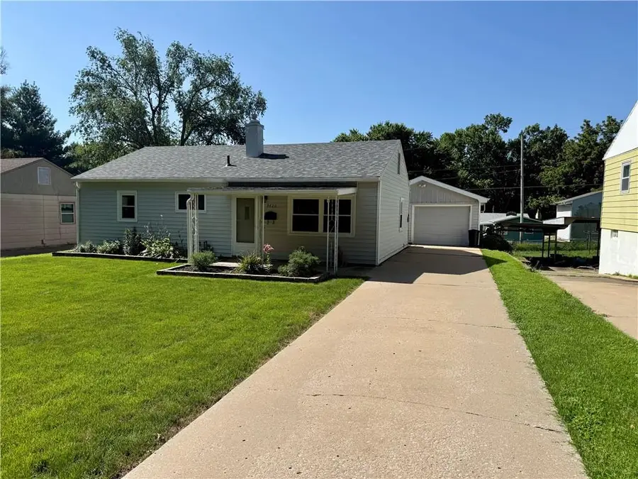 3420 Jackson Street, Saint Joseph, MO 64507 - #2