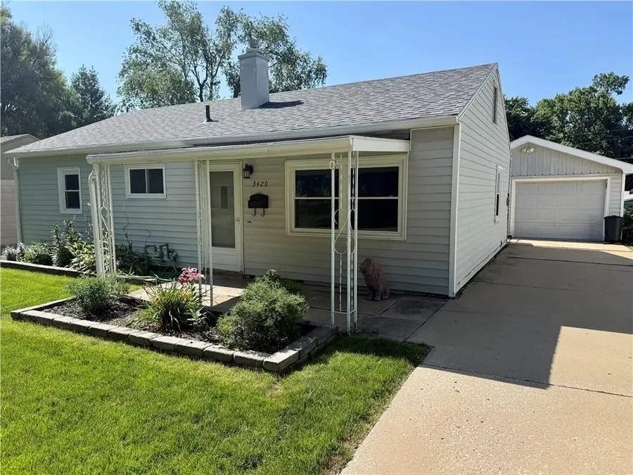 3420 Jackson Street, Saint Joseph, MO 64507 - #3
