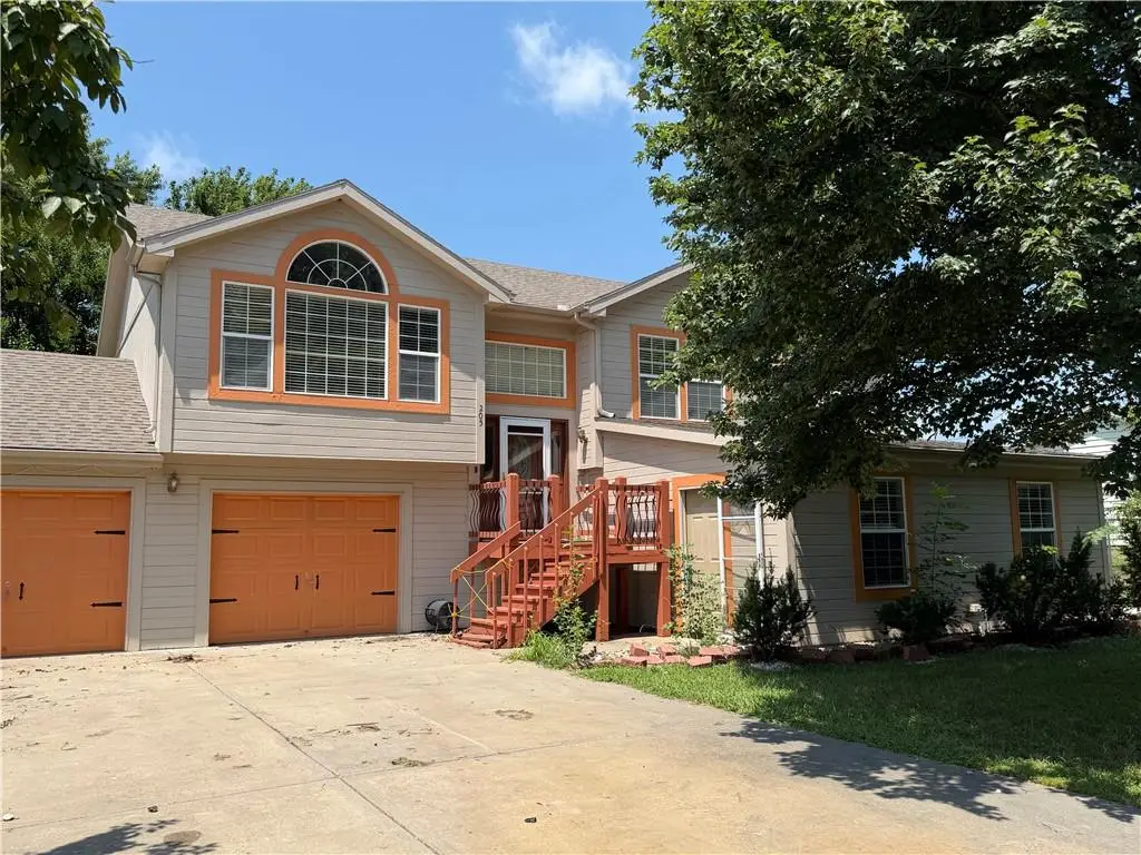 205 N Madison Street, Spring Hill, KS 66083 - #1