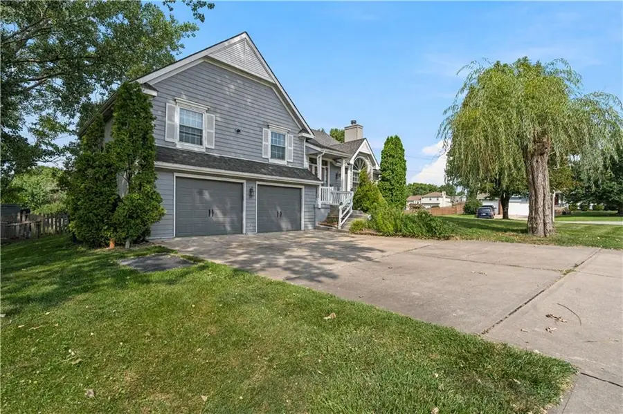 10126 N Highland Terrace, Kansas City, MO 64155 - #2