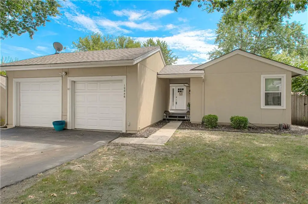 10846 Bradshaw Street, Overland Park, KS 66210 - #1