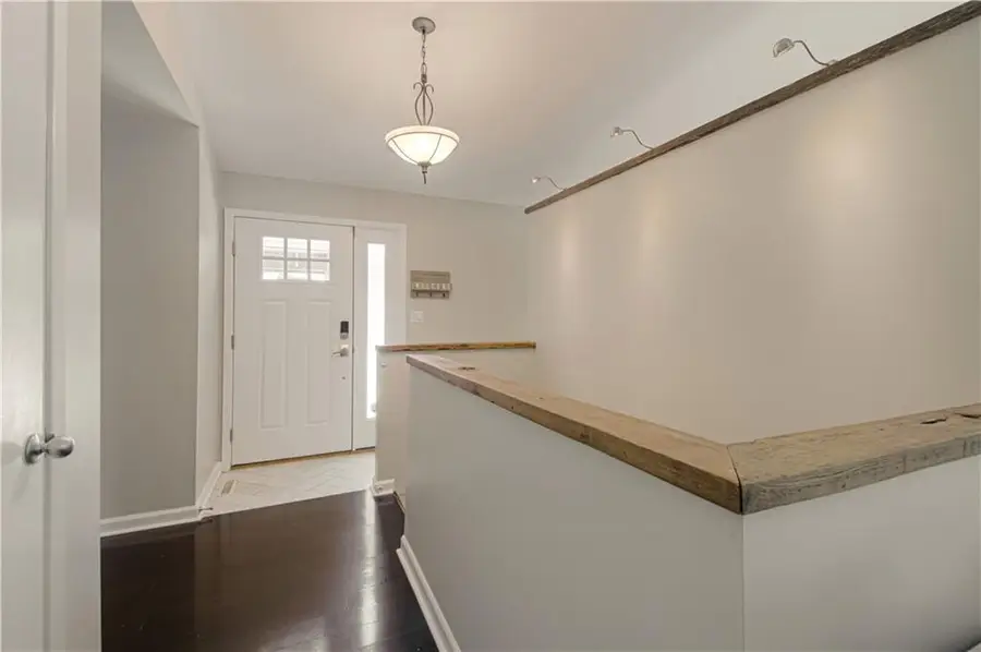 10846 Bradshaw Street, Overland Park, KS 66210 - #2