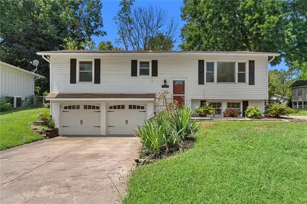 7218 Harvard Avenue, Raytown, MO 64133