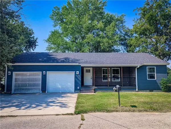 104 E 2nd Street, Lamar, MO 64759