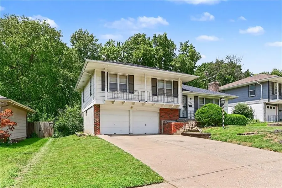 11906 Fuller Avenue, Grandview, MO 64030 - #2