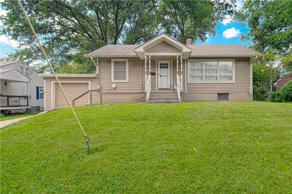 4748 Reinhardt Drive, Roeland Park, KS 66205 - #1