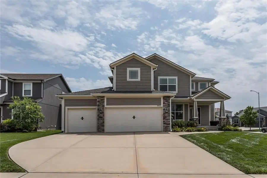 18523 W 193rd Terrace, Spring Hill, KS 66083 - #3