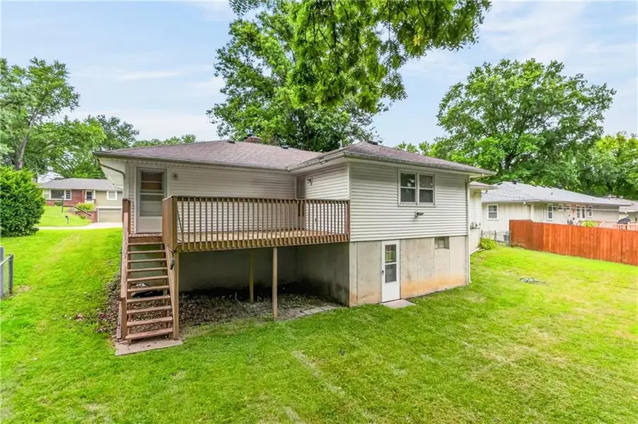 8029 Yecker Avenue, Kansas City, KS 66109 - #3