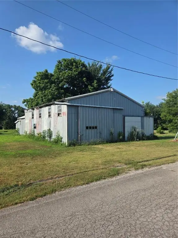 110 E 9th Street, Mulberry, KS 66756 - #1