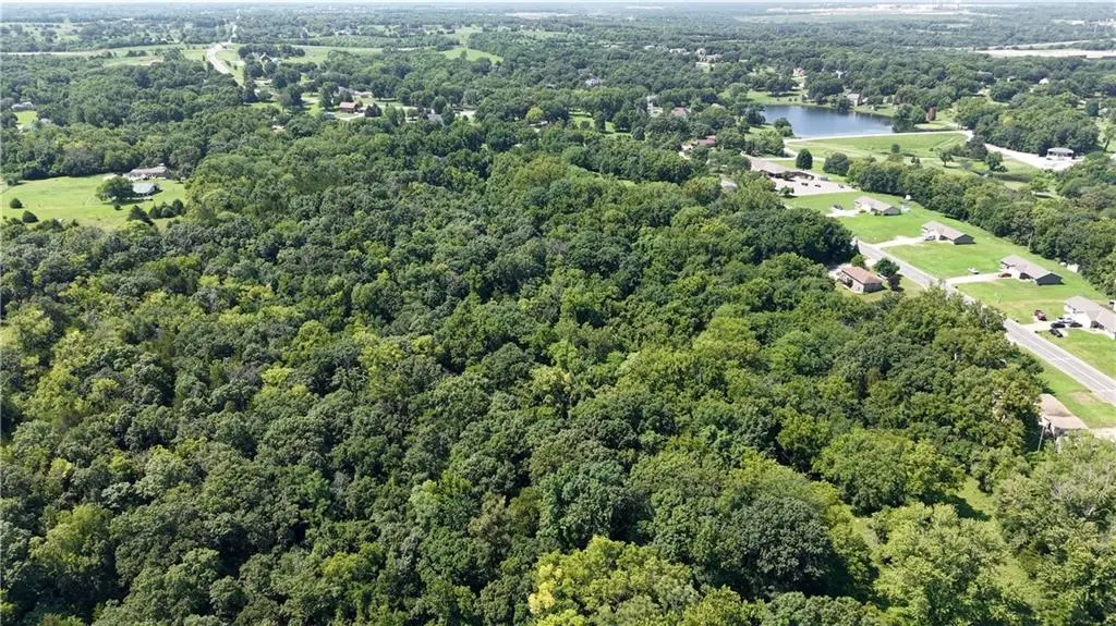 8535 Kill Creek Road, De Soto, KS 66018 - #1