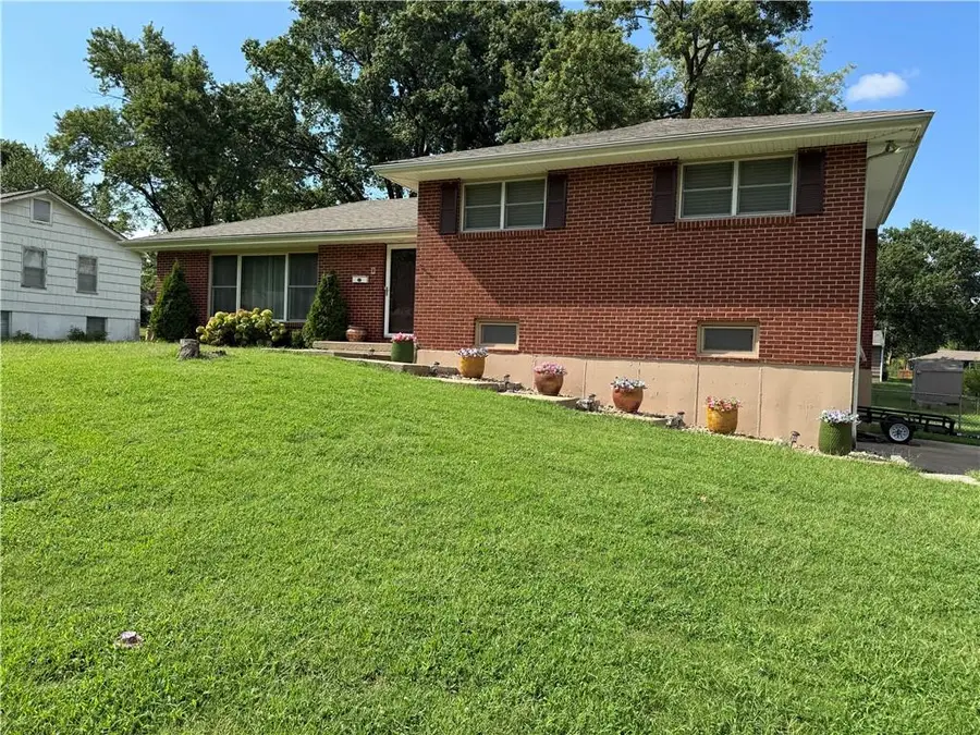 904 NE 60th Terrace, Kansas City, MO 64118 - #2