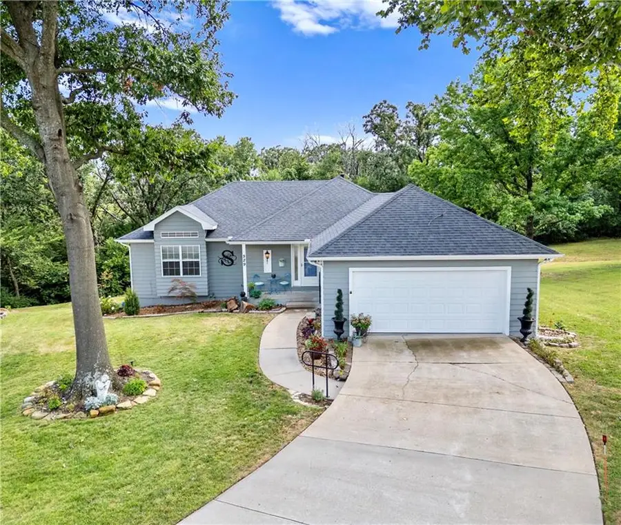 529 S Prewitt Street, Nevada, MO 64772 - #2