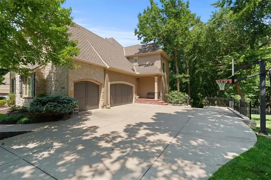 9702 W 144th Terrace, Overland Park, KS 66221 - #2