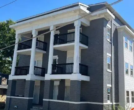 2305 E 37th Street, Kansas City, MO 64109