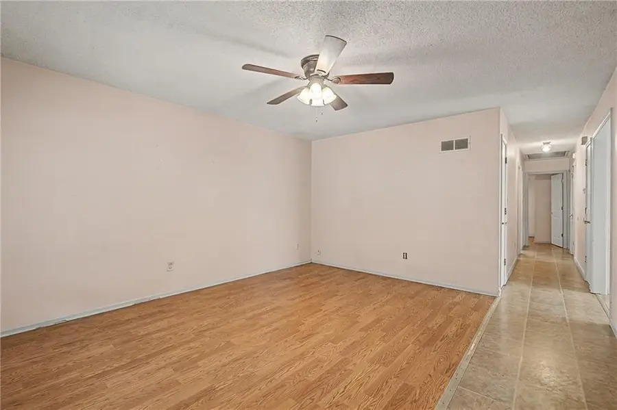 1526 N Pleasant Street, Independence, MO 64050 - #3