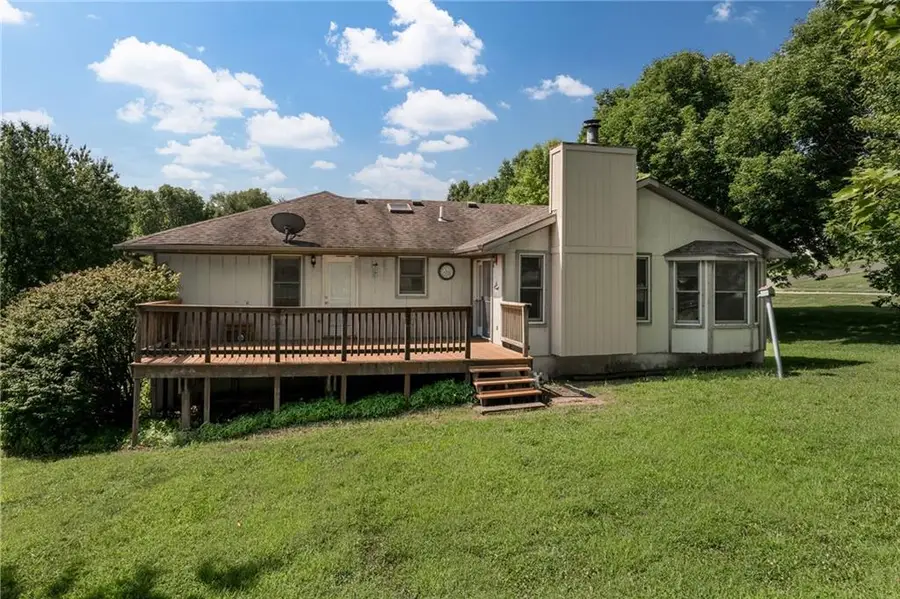 5 SE Hilltop Terrace Road, Saint Joseph, MO 64507 - #2