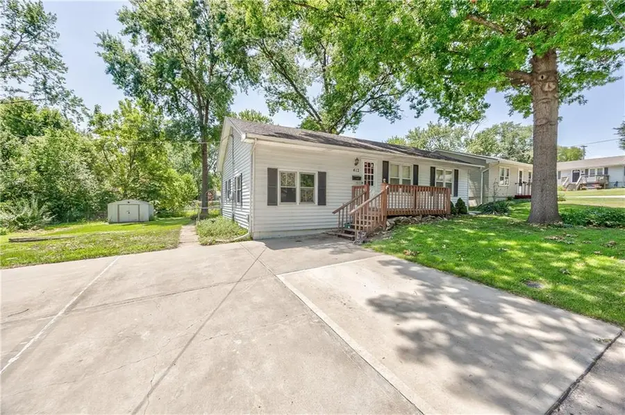 412 W Insley Avenue, Bonner Springs, KS 66012 - #2