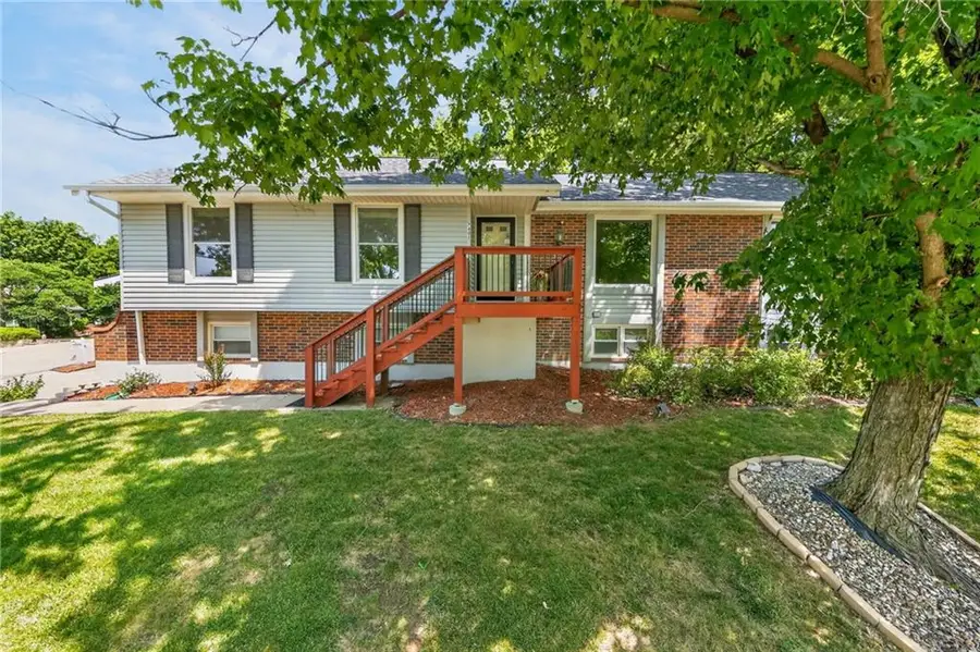 7401 N Strathbury Avenue, Kansas City, MO 64151 - #2