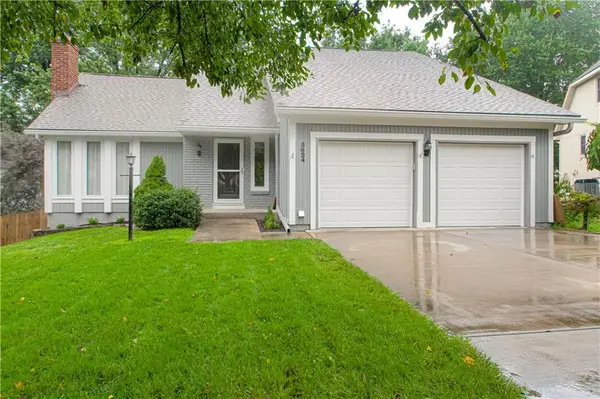 5624 N Gladstone Place, Gladstone, MO 64119