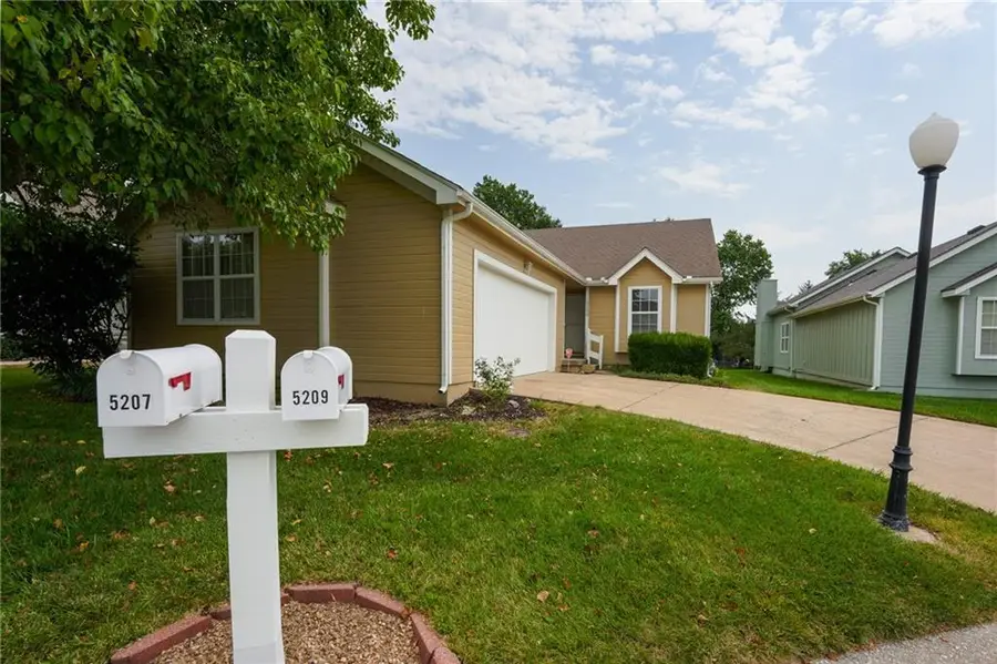 5209 S Megan Drive, Independence, MO 64055 - #3