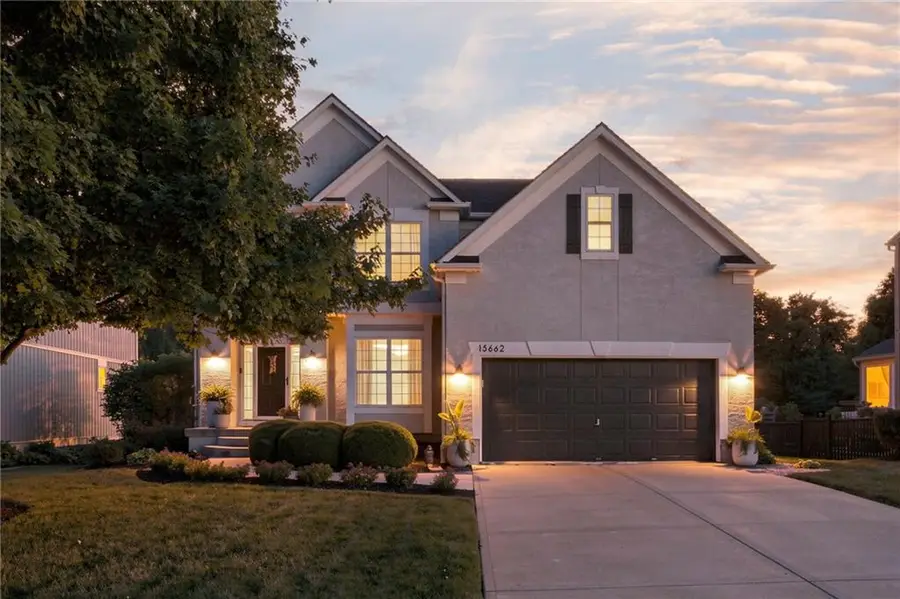 15662 S Blackfeather Street, Olathe, KS 66062 - #2