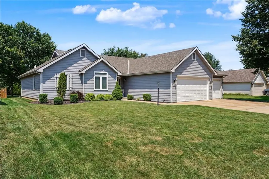 4212 Saddlehorn Drive, Lawrence, KS 66049 - #3