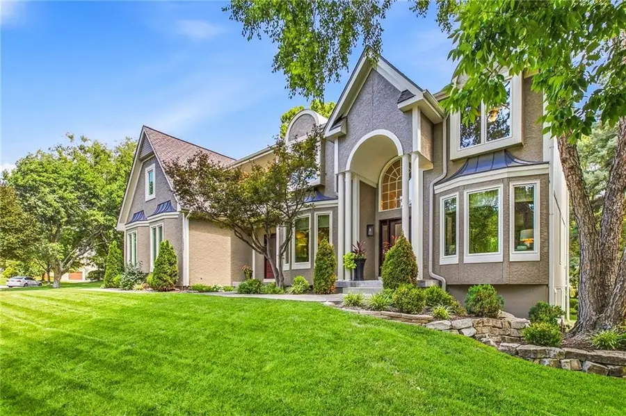 12621 Ballentine Street, Overland Park, KS 66213 - #2