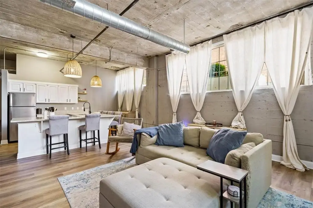 321 W 7th Street #103, Kansas City, MO 64105 - #1