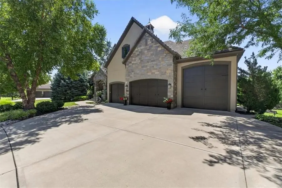 12605 W 160 Street, Overland Park, KS 66221 - #2