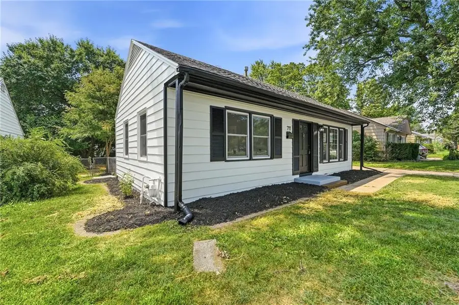 711 W 84th Street, Kansas City, MO 64114 - #3