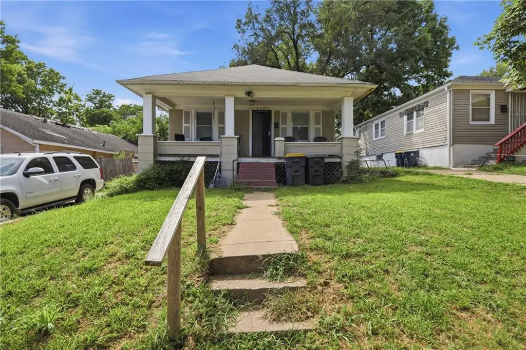 6920 S Benton Avenue, Kansas City, MO 64132 - #1