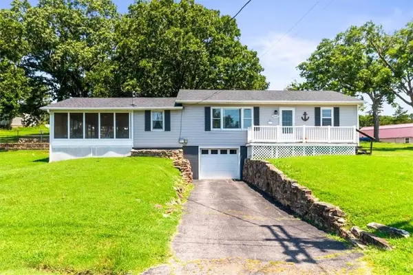 26641 Waterview Drive, Warsaw, MO 65355
