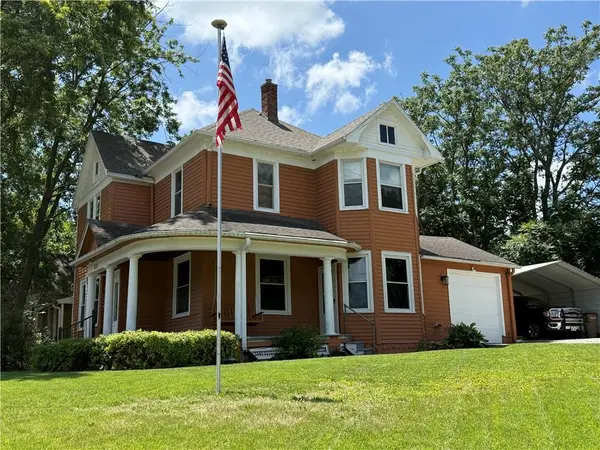 619 N 10th Street, Atchison, KS 66002