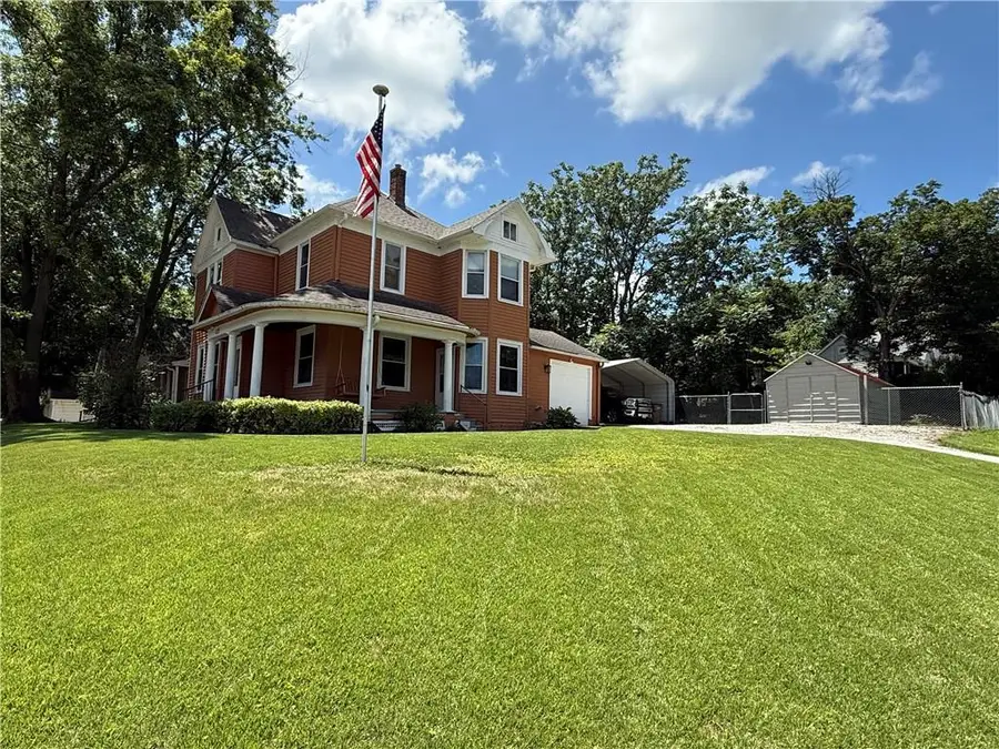 619 N 10th Street, Atchison, KS 66002 - #3