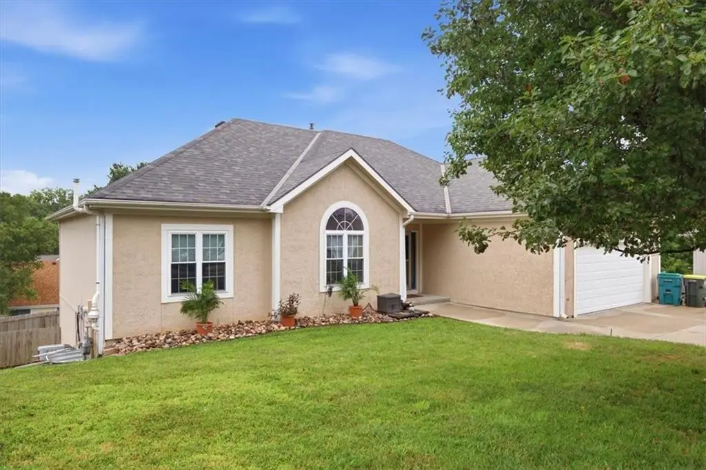413 Hillbrook Court, Lansing, KS 66043 - #1