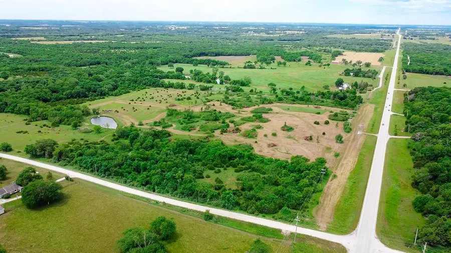 68 Hwy Pleasant Valley Road, Wellsville, KS 66092 - #2