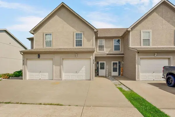 238 N 5th Terrace, Louisburg, KS 66053