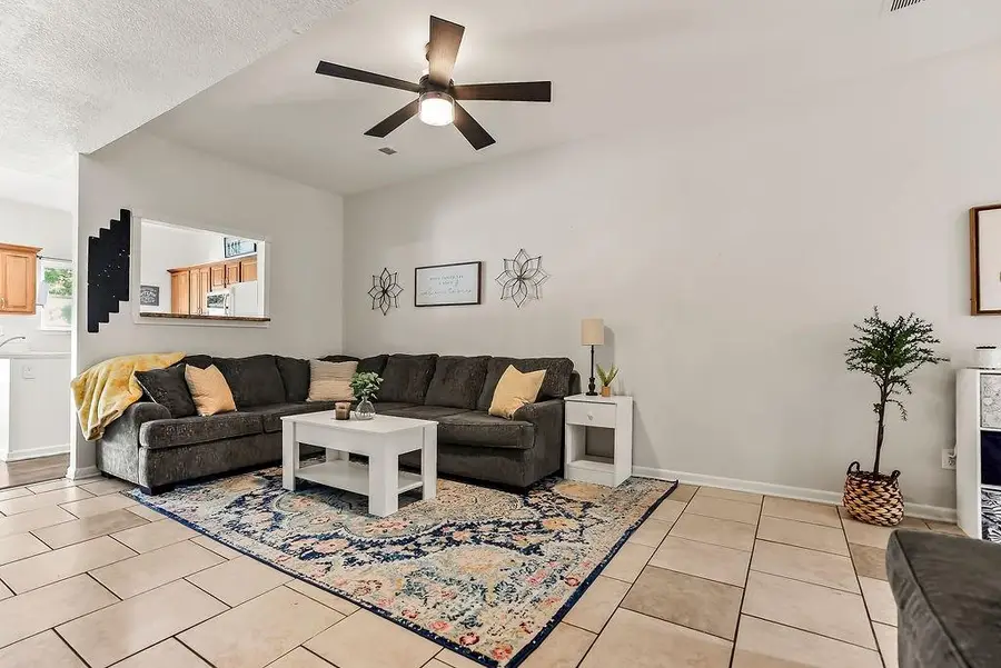 238 N 5th Terrace, Louisburg, KS 66053 - #3