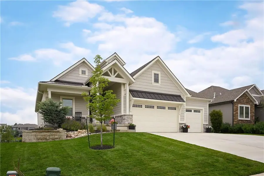 3045 NW Thoreau Lane, Lees Summit, MO 64081 - #3