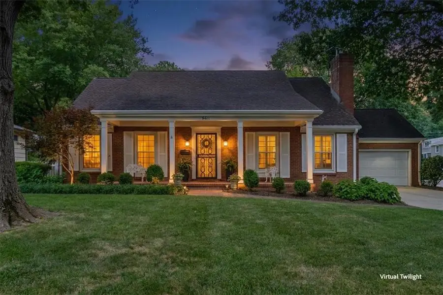 8611 Belleview Avenue, Kansas City, MO 64114 - #2