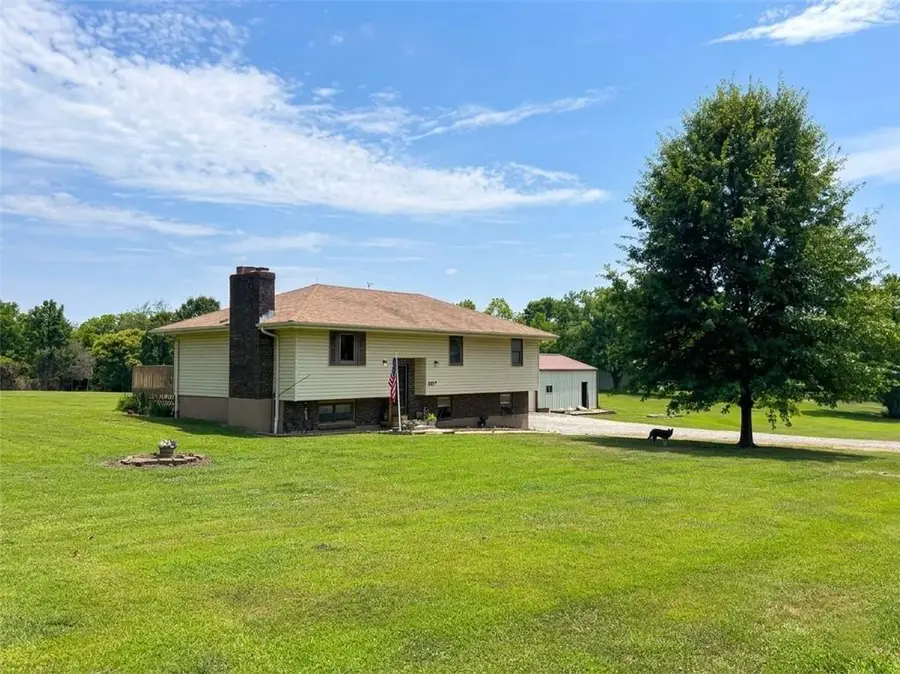 207 Evergreen Street, Excelsior Springs, MO 64024 - #3