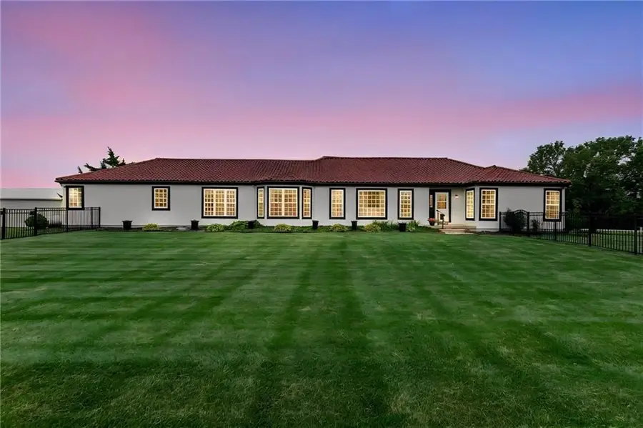 1005 W Main Street, Cleveland, MO 64734 - #3