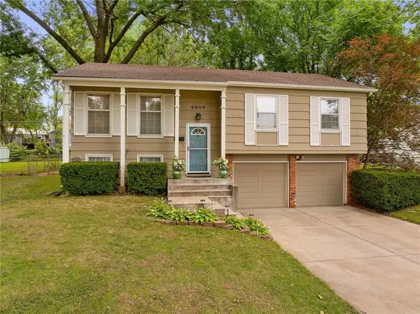 9800 W 89th Terrace, Overland Park, KS 66212