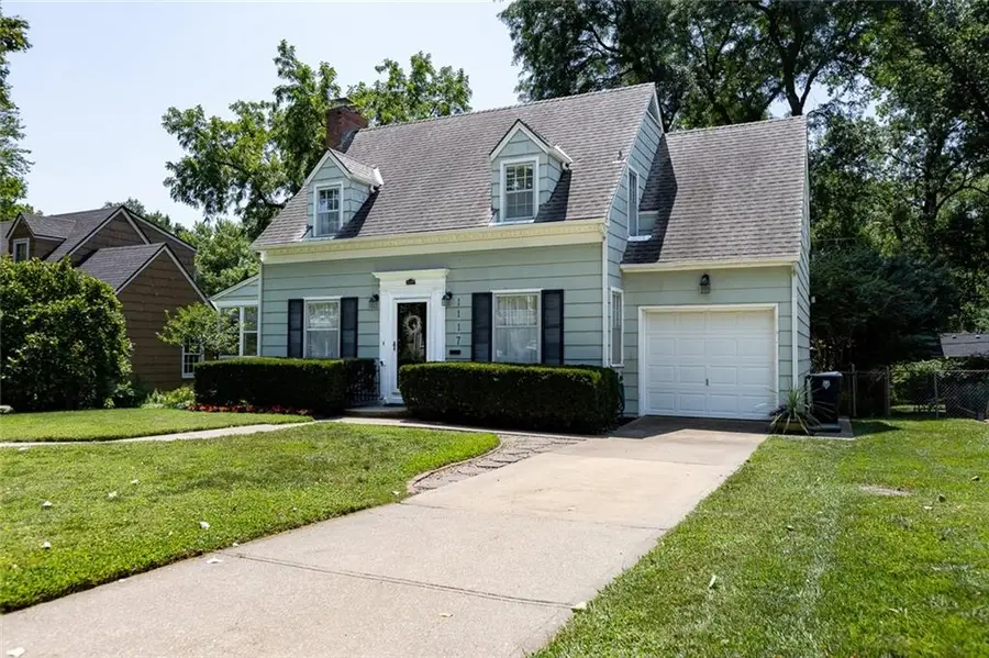 1117 W 76 Street, Kansas City, MO 64114 - #3